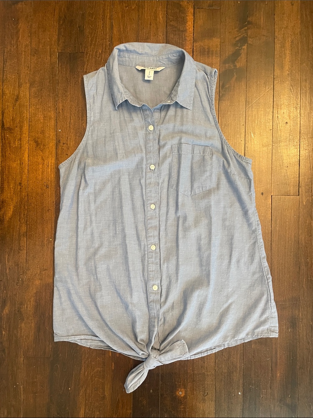 Old Navy Tie-Front Button Chambray Top